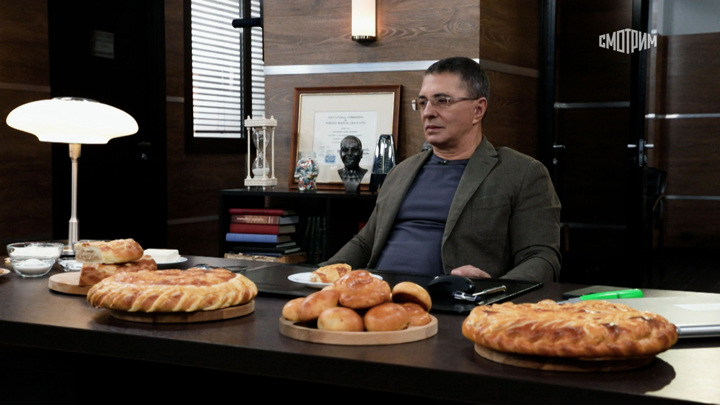 Доктор Мясников: выпечка &ndash; путь к диабету, инфаркту, раку