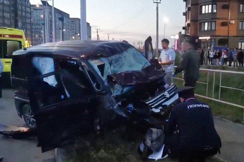 В&nbsp;Благовещенске автомобиль сбил пешеходов на&nbsp;тротуаре, есть погибшие